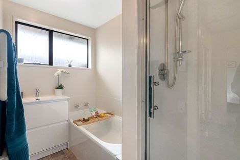 Photo of property in 1/37 Karnak Crescent, Russley, Christchurch, 8042