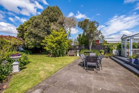 Photo of property in 47 Cambridge Terrace, Waiwhetu, Lower Hutt, 5010