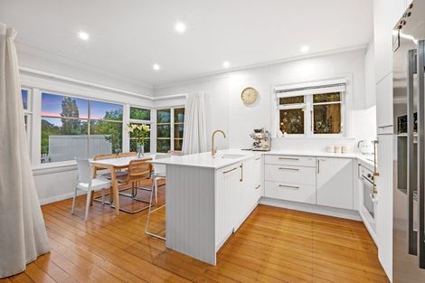 Photo of property in 50 Centaurus Road, Cashmere, Christchurch, 8022