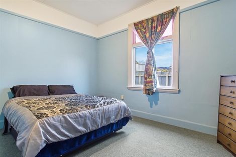 Photo of property in 17 George Street, Waimate, 7924