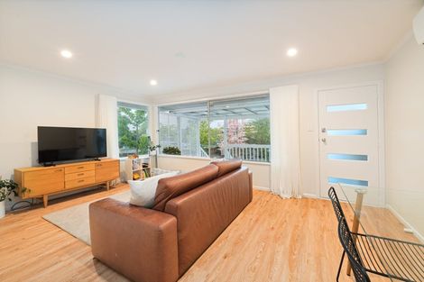 Photo of property in 3/99a View Road, Sunnyvale, Auckland, 0612