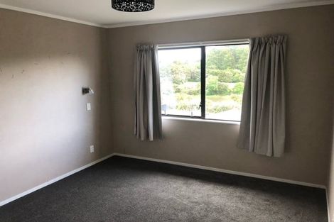 Photo of property in 2/7 Kitewao Street, Northcote, Auckland, 0627