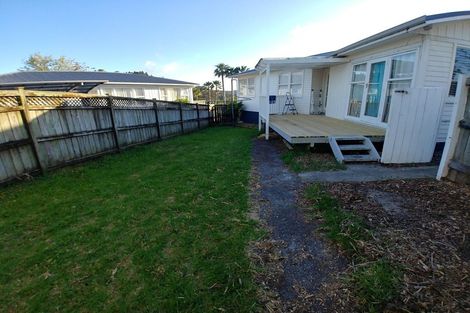 Photo of property in 89 Lauderdale Road, Birkdale, Auckland, 0626