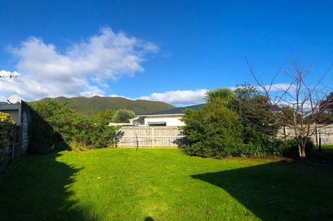 Photo of property in 83 Cambridge Terrace, Waterloo, Lower Hutt, 5011