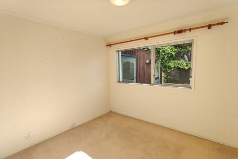 Photo of property in 271 Bleakhouse Road, Mellons Bay, Auckland, 2014