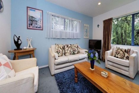 Photo of property in 35 Chamari Close, Titirangi, Auckland, 0604