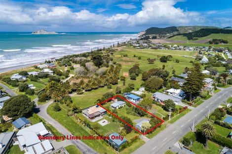 Photo of property in 35 Airini Road, Waimarama, Havelock North, 4294