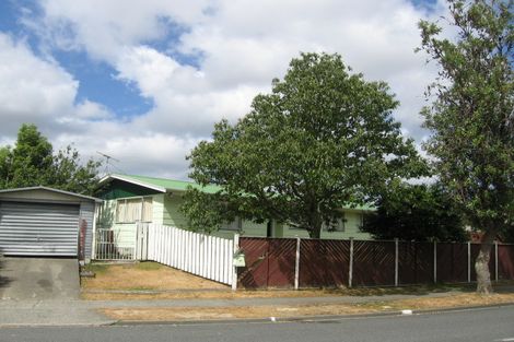 Photo of property in 10 Hartford Crescent, Totara Park, Upper Hutt, 5018