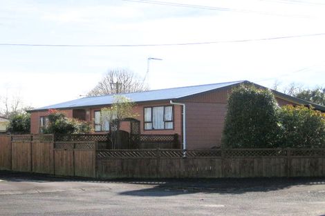 Photo of property in 69 Lewis Street, Glenview, Hamilton, 3206