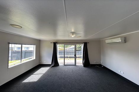 Photo of property in 19 Camellia Avenue, Bell Block, New Plymouth, 4312