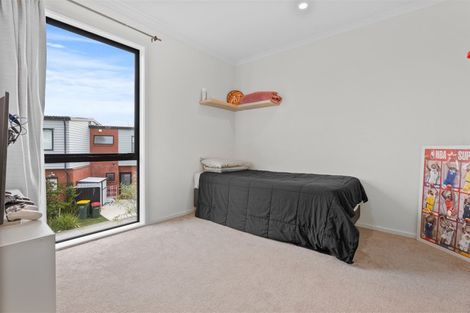 Photo of property in 13 Fermi Lane, Papakura, 2110