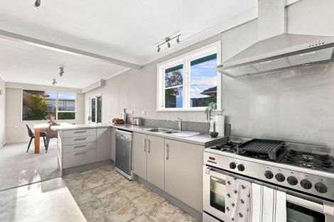 Photo of property in 31 Manuka Street, Castlecliff, Whanganui, 4501