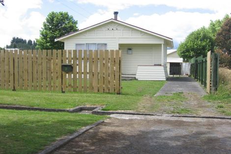 Photo of property in 9 Queen Street, Raetihi, 4632