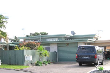 Photo of property in 1/7 Ursula Place, Half Moon Bay, Auckland, 2012