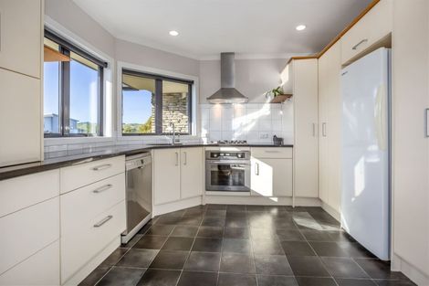 Photo of property in 14 Nelson Avenue, Aotea, Porirua, 5024