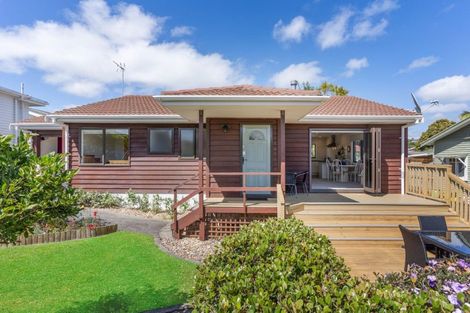 Photo of property in 2b Camden Road, Sandringham, Auckland, 1025
