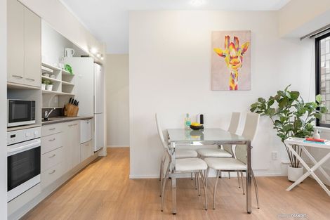 Photo of property in St Peters Apartments, 4b/192 Willis Street, Te Aro, Wellington, 6011