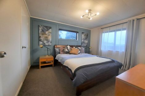 Photo of property in 64a Archibald Road, Kelston, Auckland, 0602