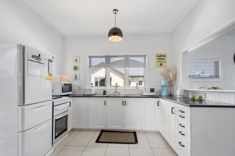 Photo of property in 11 Stewart Street, Te Puke, 3119