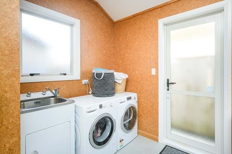 Photo of property in 8 Silkwood Place, Fitzherbert, Palmerston North, 4410