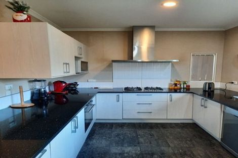 Photo of property in 9 Agapanthus Place, Flat Bush, Auckland, 2016