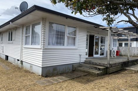 Photo of property in 39a Harrington Road, Henderson, Auckland, 0610