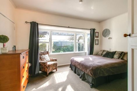 Photo of property in 12 Henderson Crescent, Onekawa, Napier, 4110