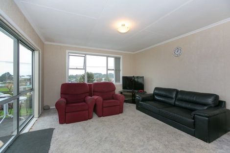 Photo of property in 69 Mould Street, Waitara, 4320