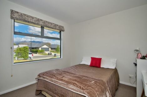 Photo of property in 1 Cone Peak Close, Lake Hayes, Queenstown, 9304