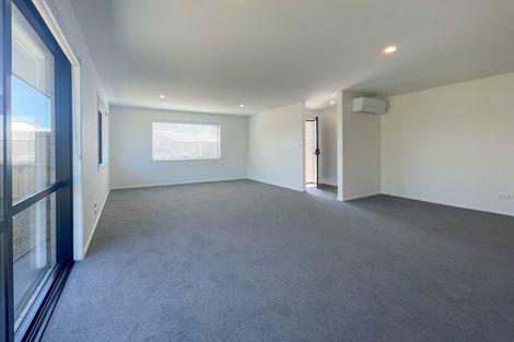 Photo of property in 16 Wexford Crescent, Halswell, Christchurch, 8025