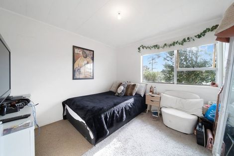 Photo of property in 16 Volante Avenue, Wattle Downs, Auckland, 2103