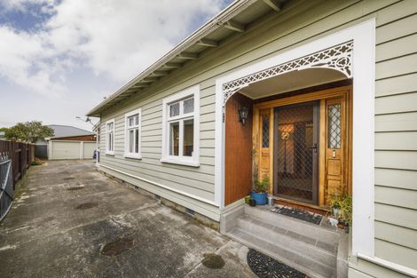 Photo of property in 9 Oxford Street, Hokowhitu, Palmerston North, 4410