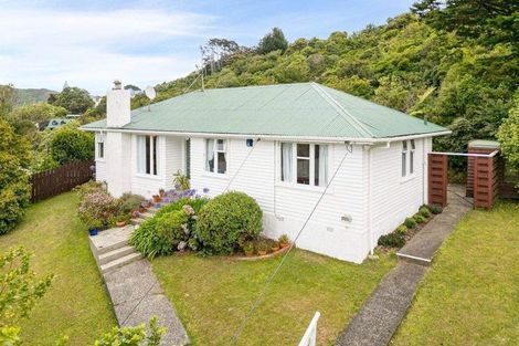 Photo of property in 61 Cornford Street, Karori, Wellington, 6012