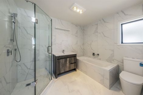 Photo of property in 15 Heidi Crescent, Flat Bush, Auckland, 2016