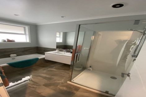 Photo of property in 22 Clare Street, Cambridge, 3434