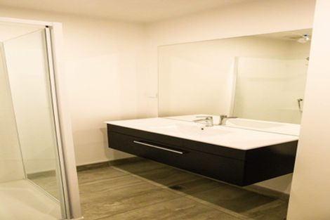 Photo of property in 2c Cook Street, Karori, Wellington, 6012