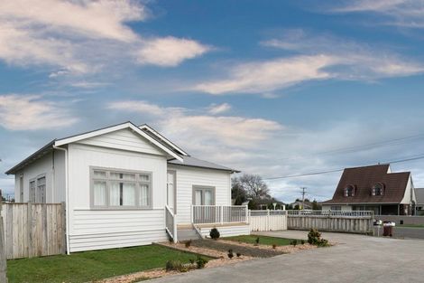 Photo of property in 40 Weraroa Road, Levin, 5510