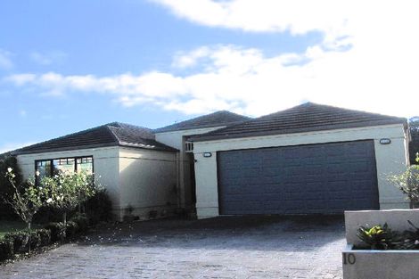 Photo of property in 10 Jade Court, Rosedale, Auckland, 0632