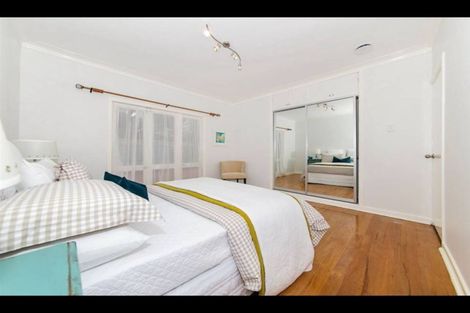 Photo of property in 12 Rossmore Terrace, Murrays Bay, Auckland, 0630