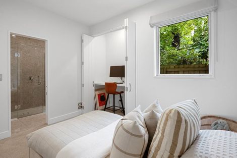 Photo of property in 17 Innes Road, St Albans, Christchurch, 8052