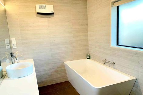 Photo of property in 2/95 Saint James Avenue, Papanui, Christchurch, 8053