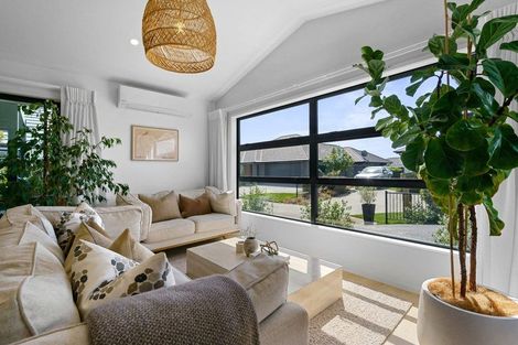 Photo of property in 18a Rose Leigh Drive, Cambridge, 3434