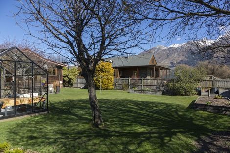 Photo of property in 15 Mull Street, Glenorchy, 9372