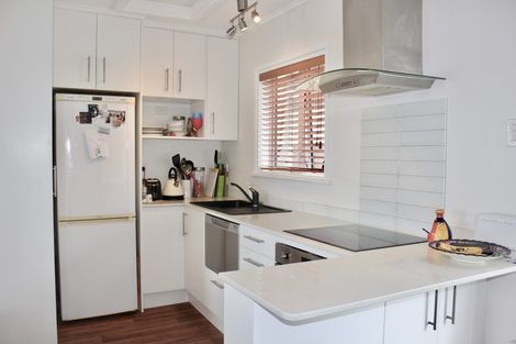 Photo of property in 5c Rosebank Road, Avondale, Auckland, 1026