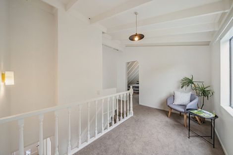 Photo of property in 13 King Charles Drive, Kingsley Heights, Upper Hutt, 5018