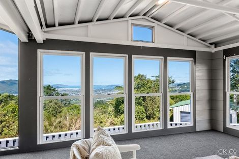 Photo of property in 30 Mossburn Grove, Kelson, Lower Hutt, 5010