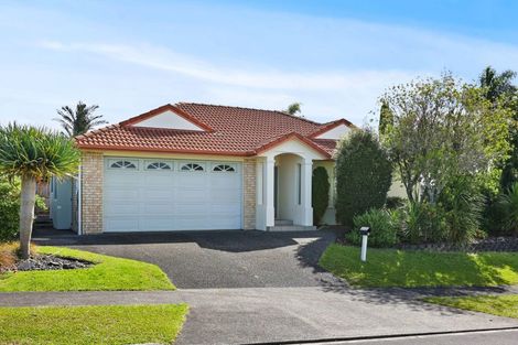 Photo of property in 32 Highfields Terrace, Henderson, Auckland, 0612