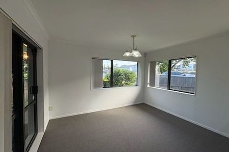 Photo of property in 3 Grande Vue Road, Papatoetoe, Auckland, 2025