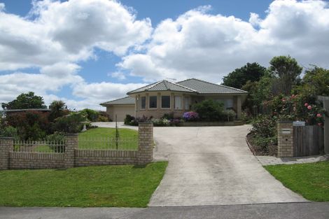 Photo of property in 10 East Avenue, Manly, Whangaparaoa, 0930