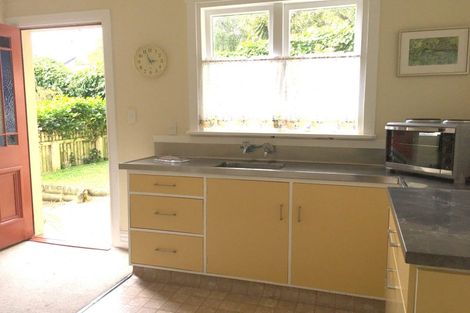 Photo of property in 29 Scarborough Terrace, Mount Victoria, Wellington, 6011